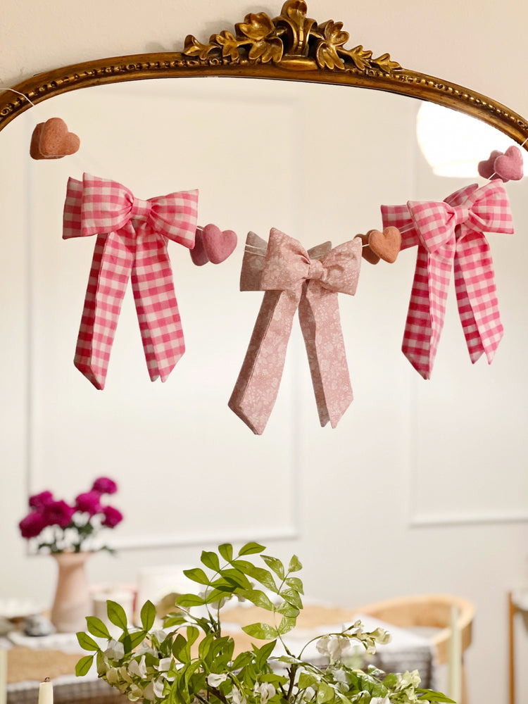 Bow Heart garland