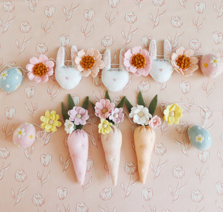 Blooming Carrots Garland